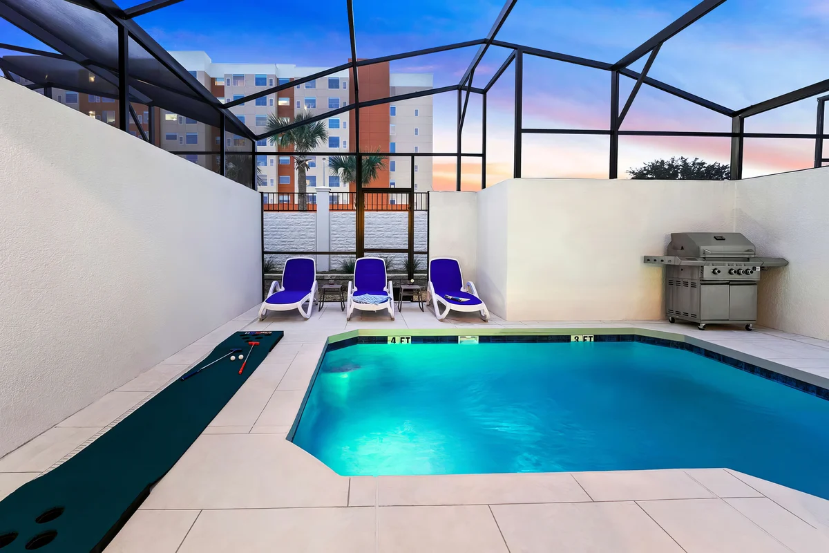 VOR4563TD: 4 Bed, Ogre's Grove, Pool