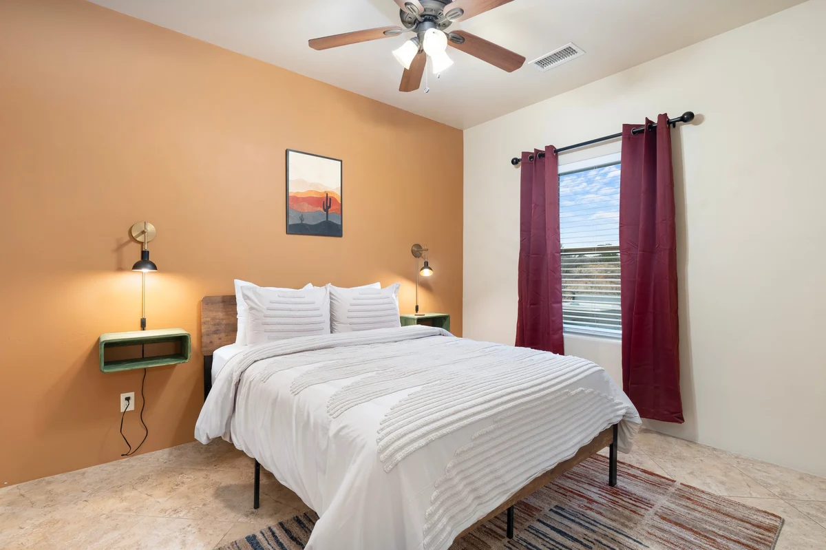 Bedroom 3 image 1