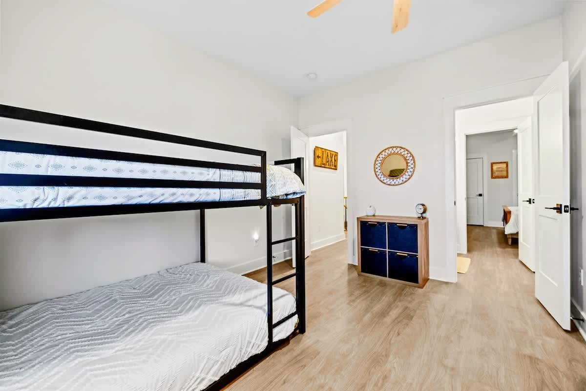 Home in Mineral property photo 11