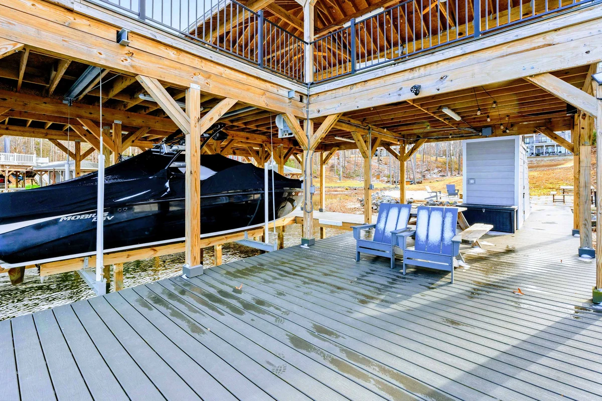 Home in Mineral property photo 4