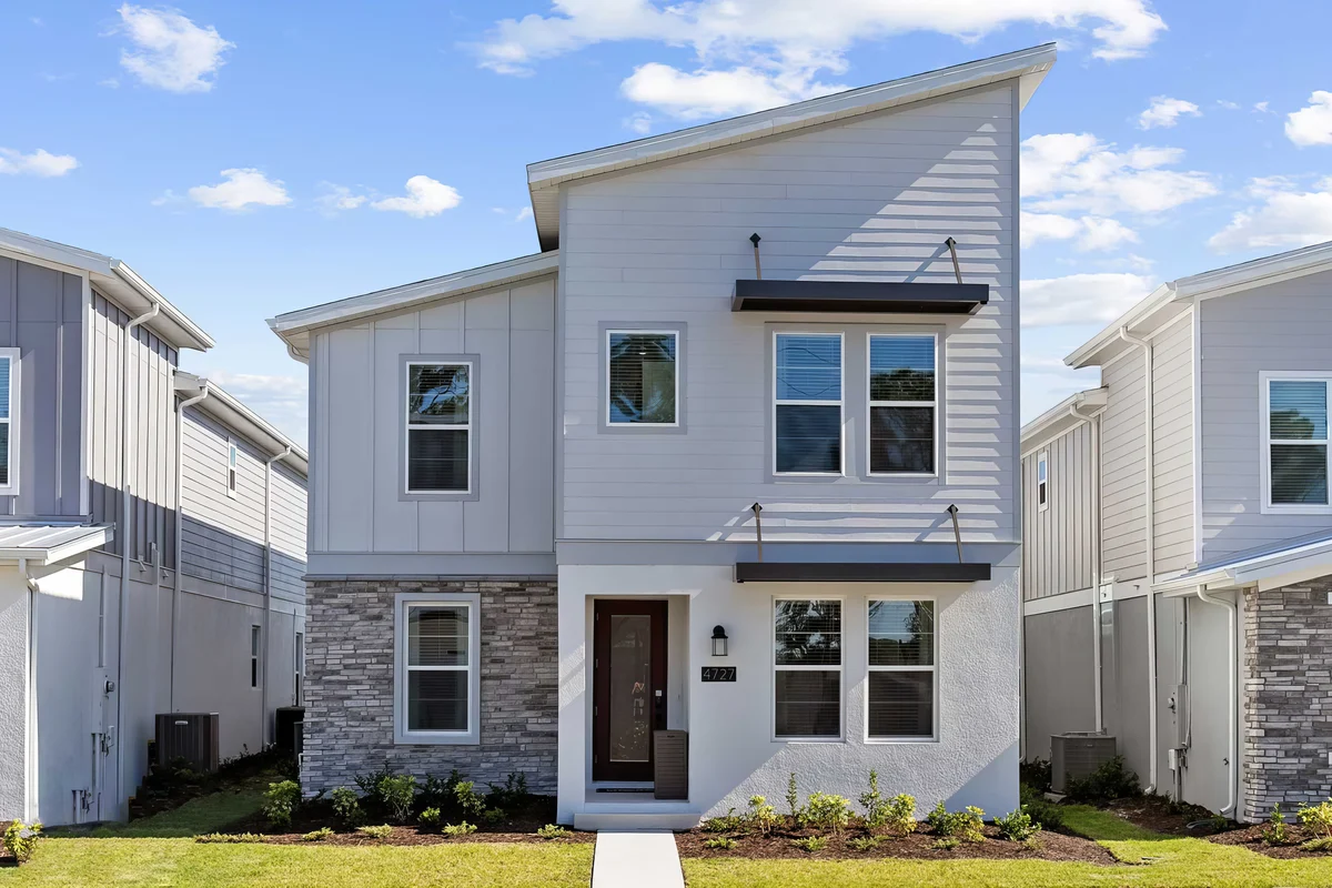 VOR4727HW: 7 Bed, Bricktopia, Petting Zoo, Gaming Nook