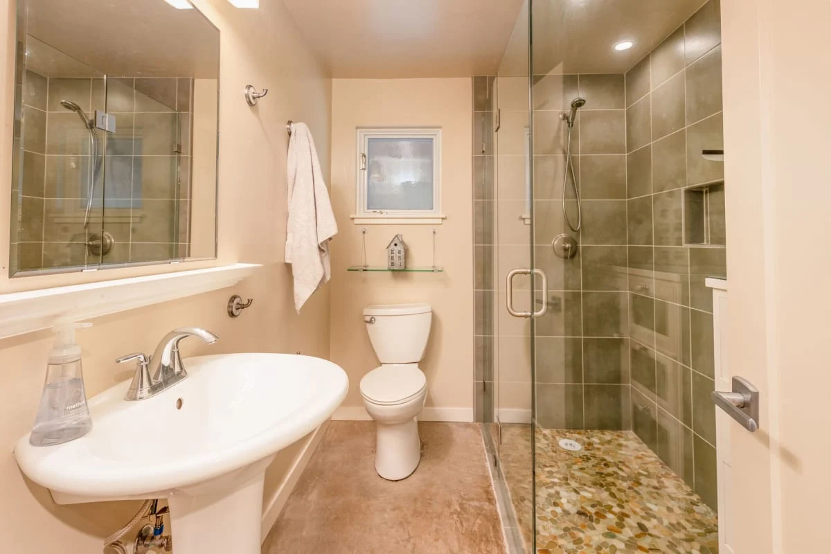 Ocean & Mountain View Home - Walk to Trails, Beach, Family Activities #2