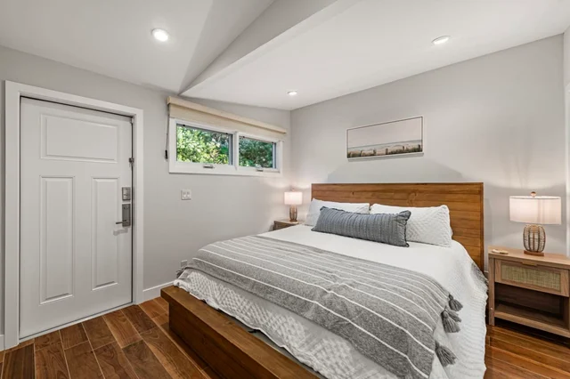 Bedroom 1 image 1