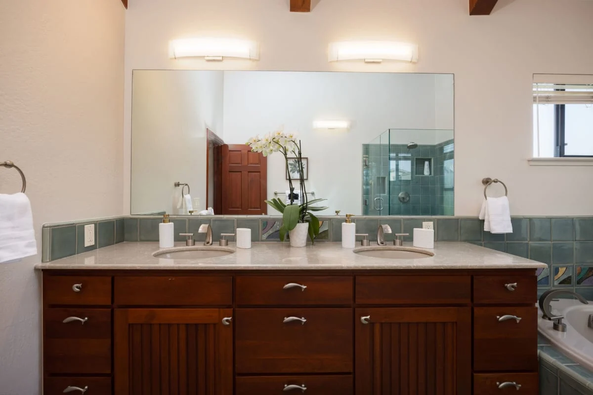 Unmatched Ocean, Beach, and Mountain Views – Family-Friendly Retreat. #3