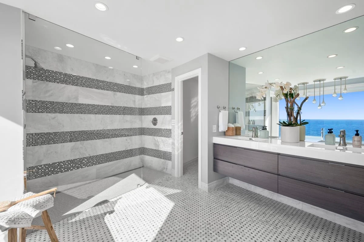 Distinguished Oceanfront Point Estate with Iconic Beach + Mountain Vistas #2