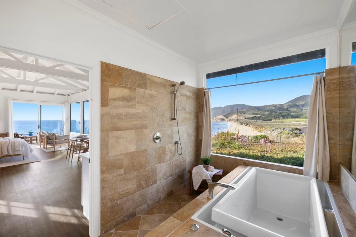 Distinguished Oceanfront Point Estate with Iconic Beach + Mountain Vistas #5