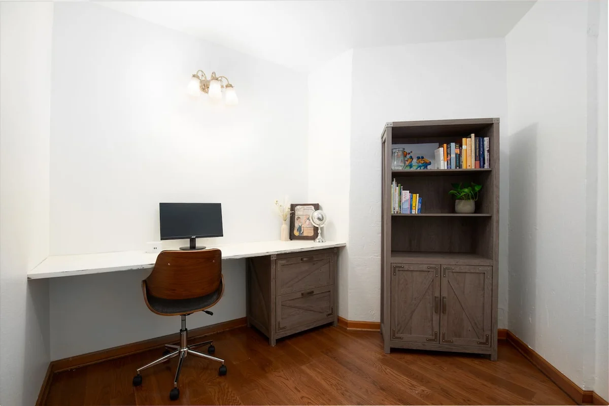 Home in Forestville property photo 2