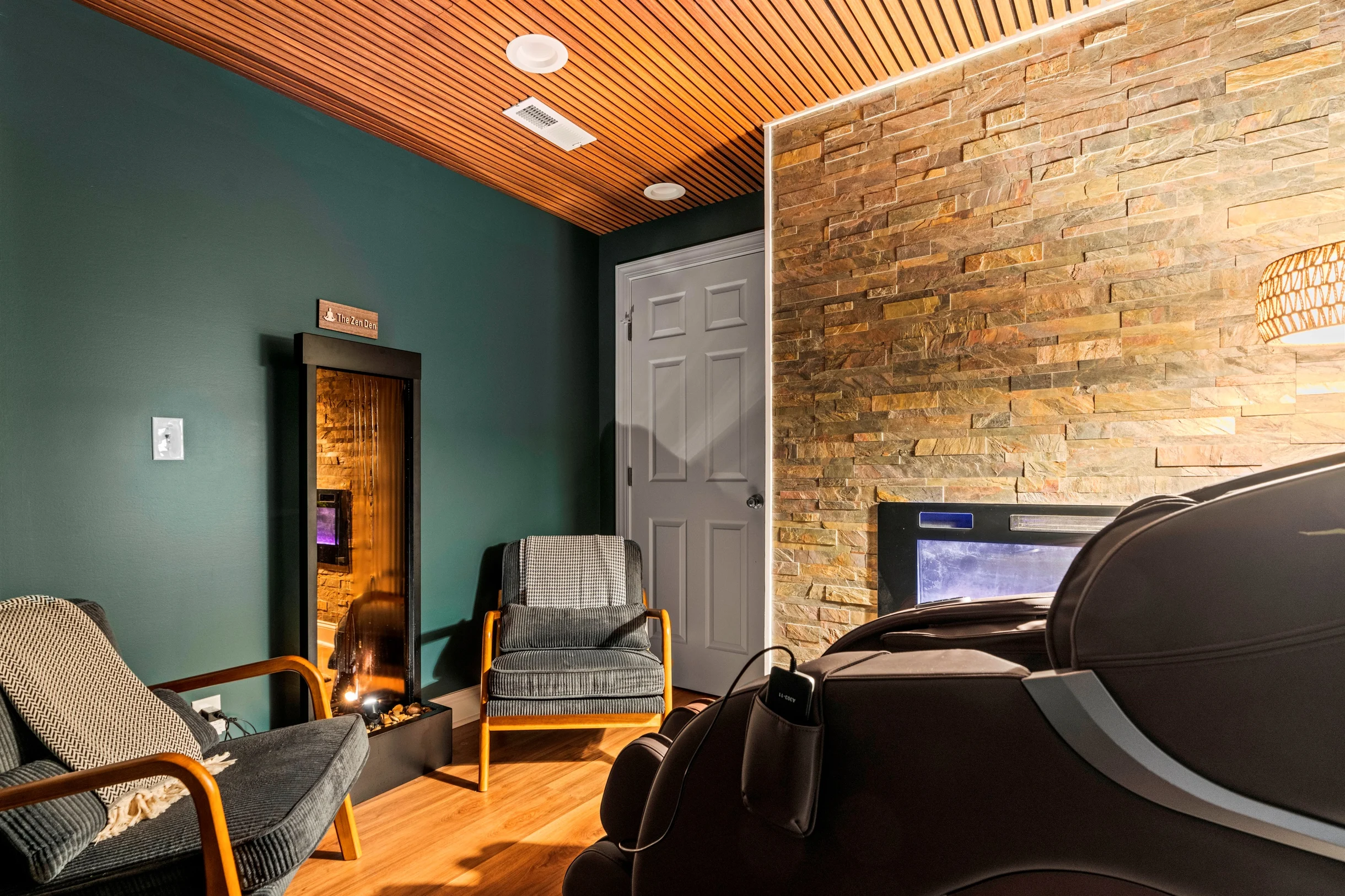 FamilyFun+Wellness:HotTub Sauna Massage Chair #58