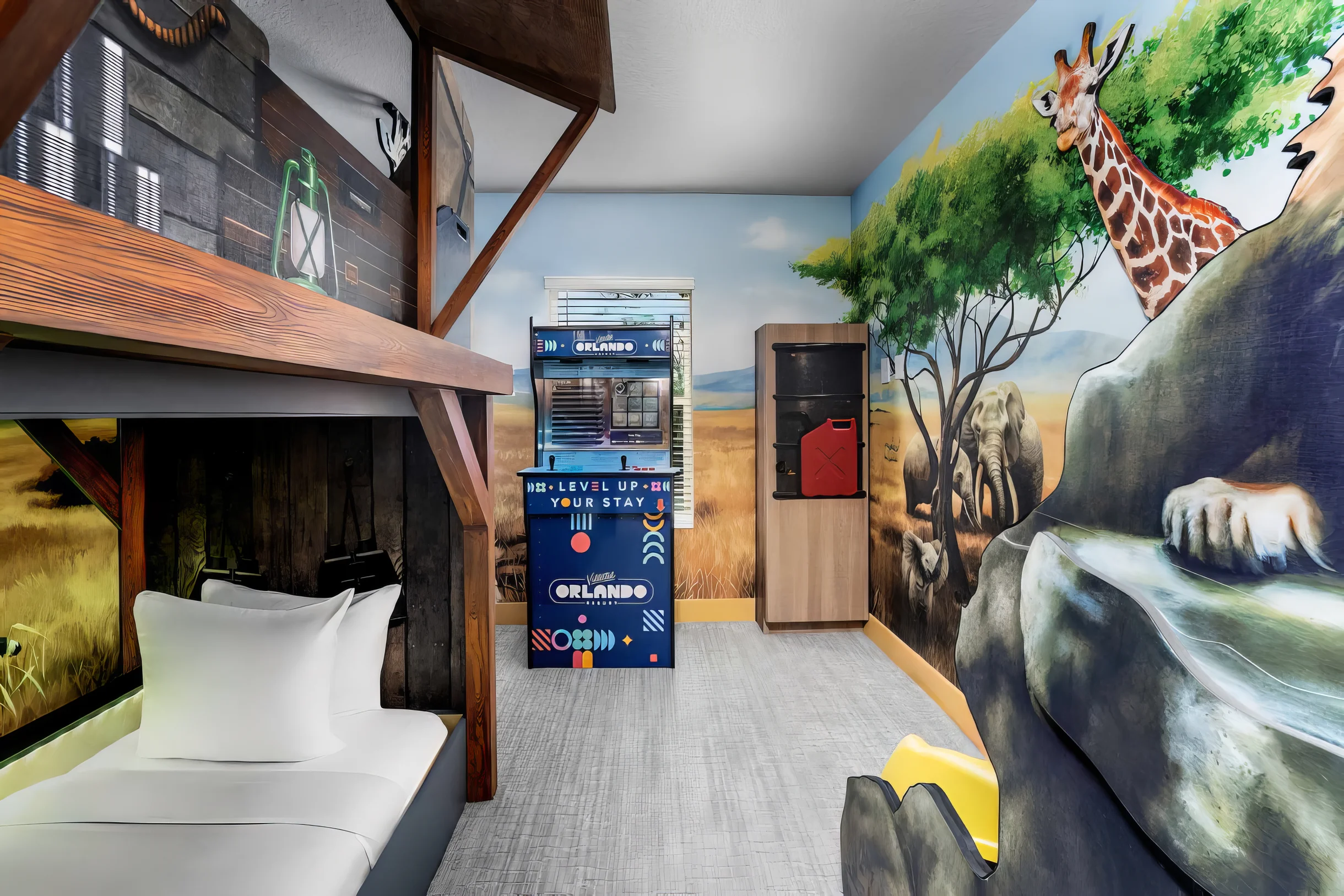 VOR4730HW: 4 Bed, Safari, Pool #25
