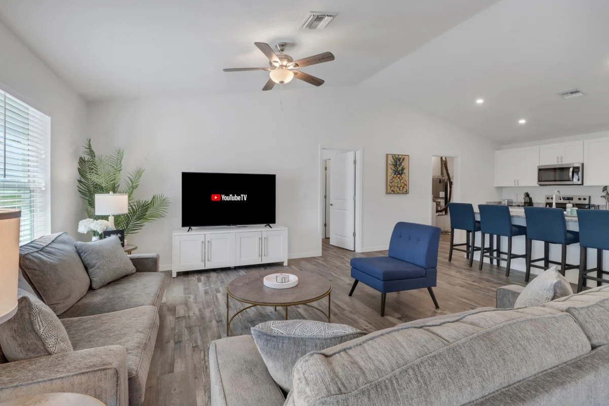 Home in Cape Coral property photo 4