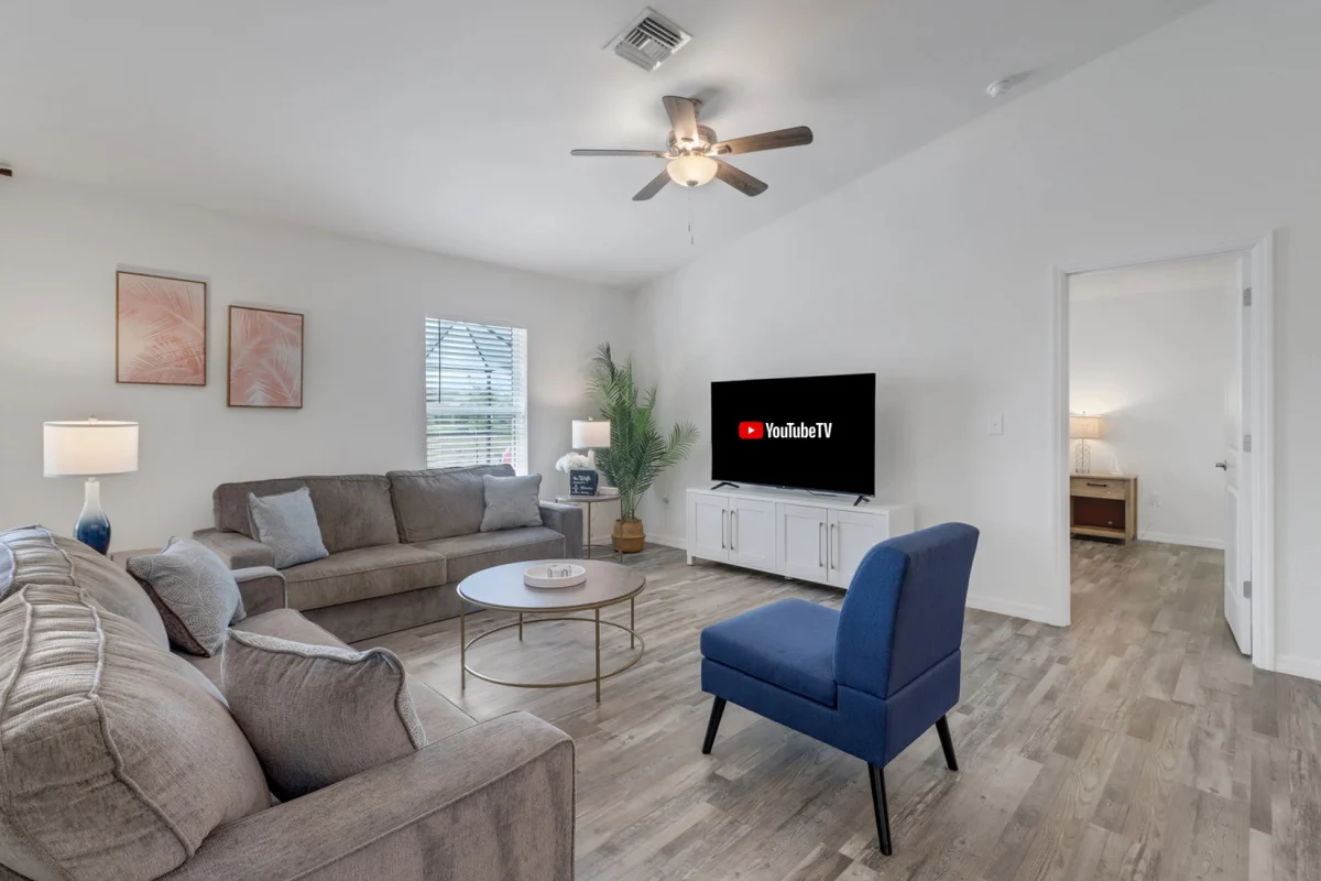 Home in Cape Coral property photo 5
