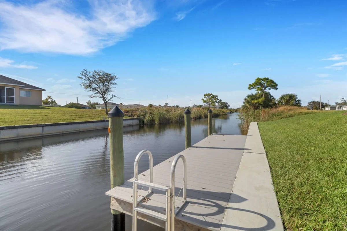 Home in Cape Coral property photo 3