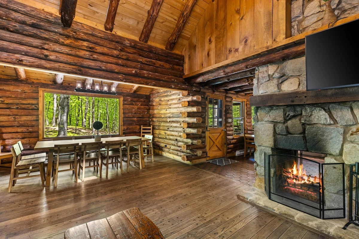 Creekfront Rustic Log Cabin property photo 3
