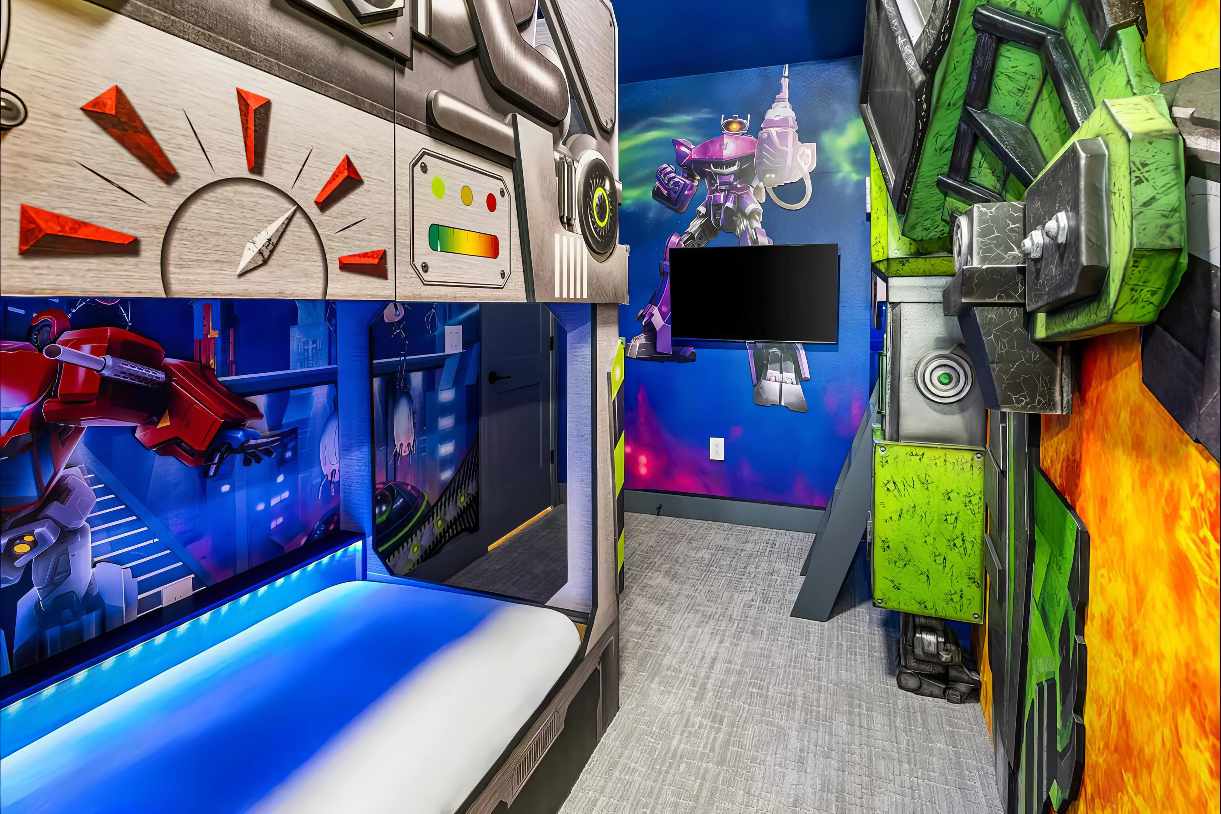 VOR4814HW: 4 Bed, Robot Warriors, Pool #27
