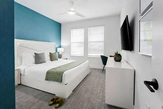 Bedroom 3 image 1
