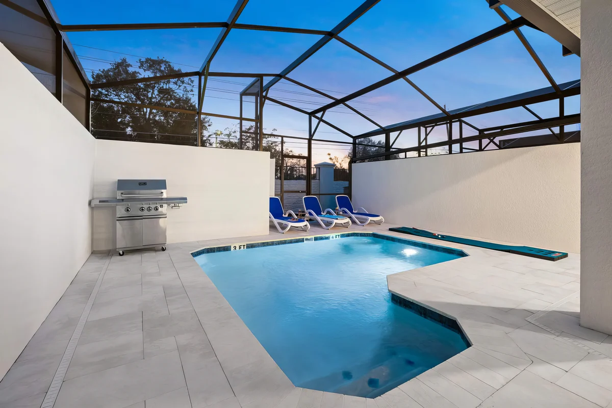 VOR4904HW: 4 Bed, Safari, Pool property photo 2