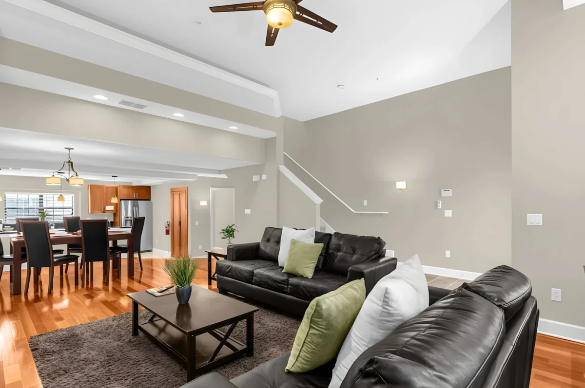 Wander Disney Springs