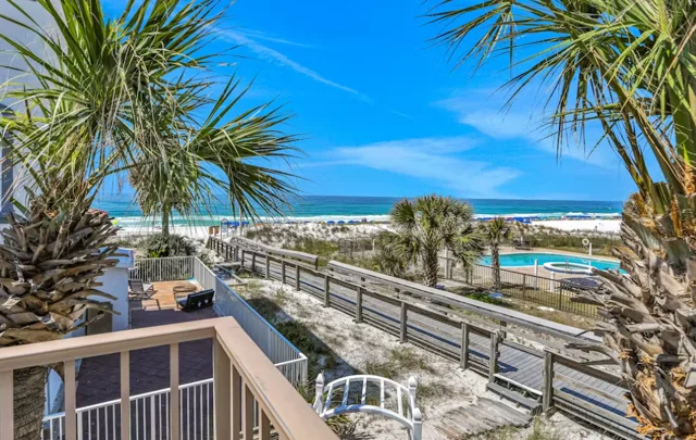 Wander Miramar Reefs #92