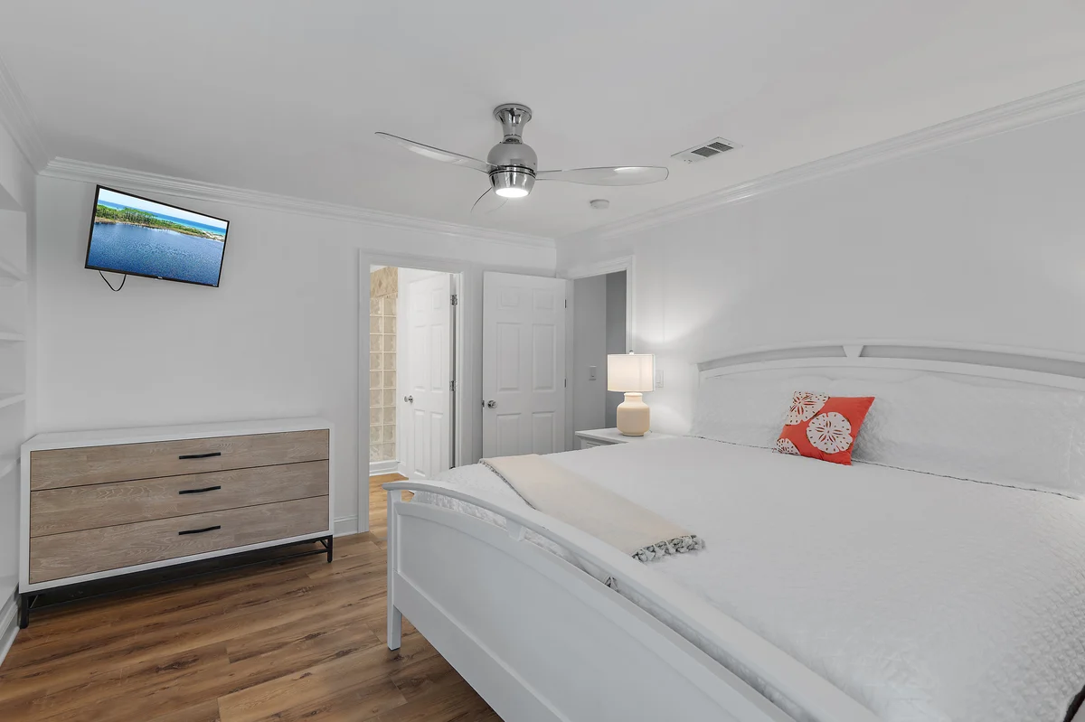 Wander Miramar Reefs #76