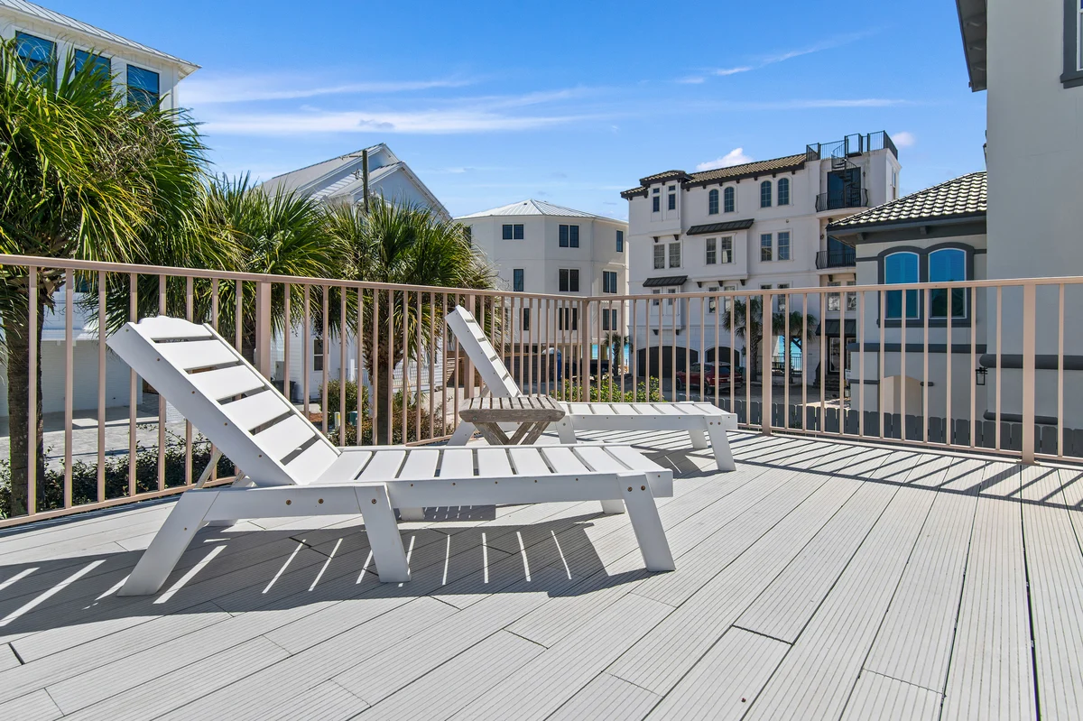 Wander Miramar Reefs #96