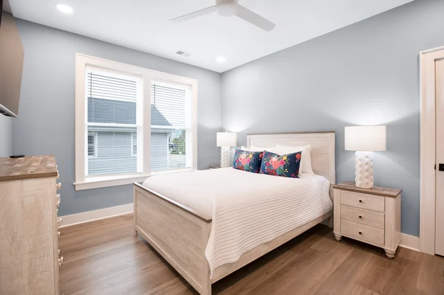 Bedroom 1 image 1
