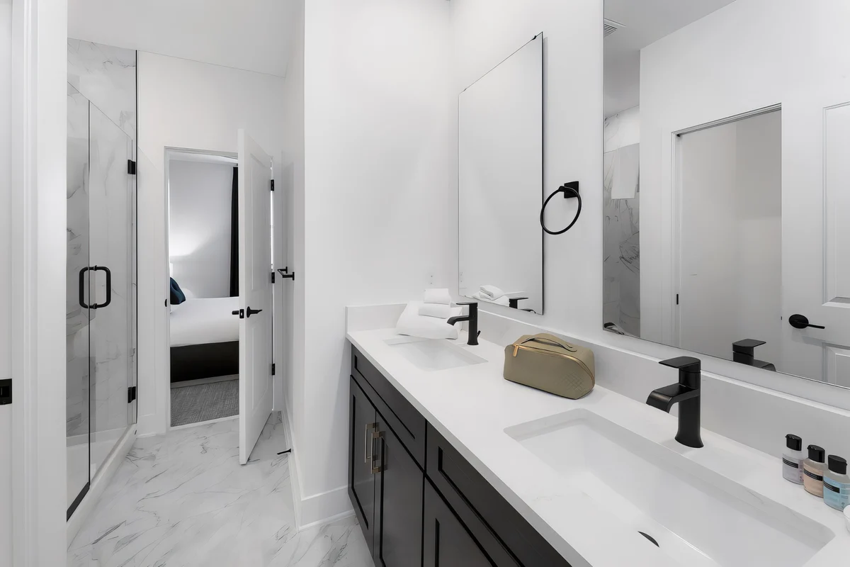 Wander Orlando Grandeur