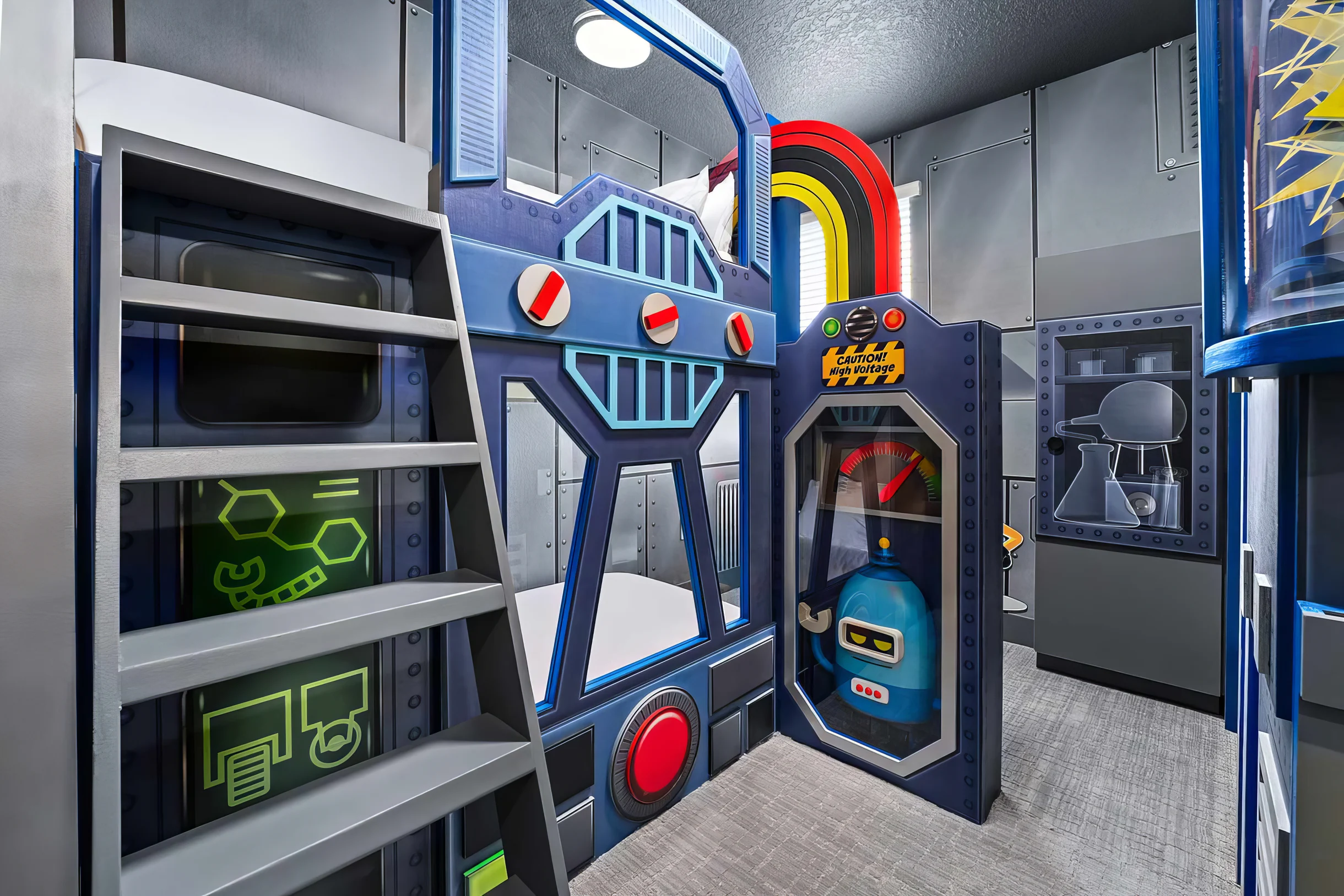 VOR5445CD: 6 Bed, Imagination Lab, Theater #41