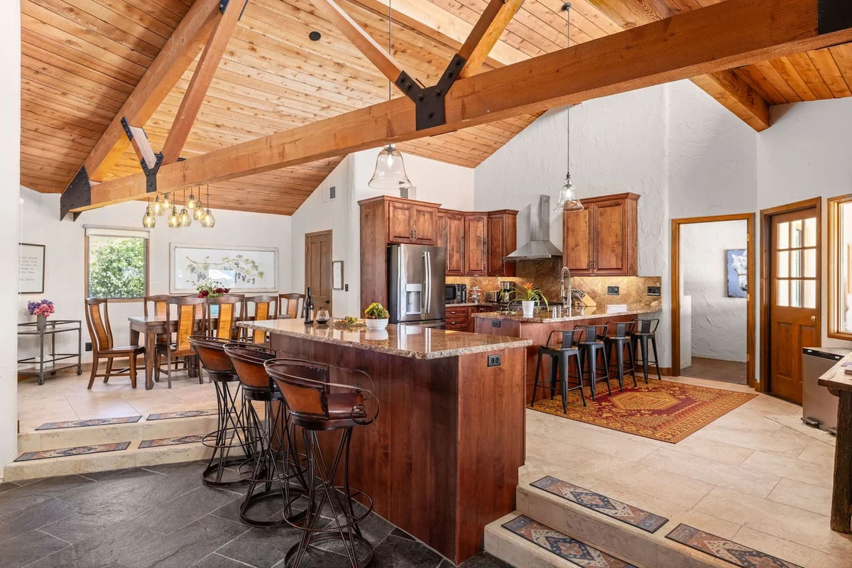 Spacious home, Sleeps 12, Spa, Pool, EV, Stunning! #40