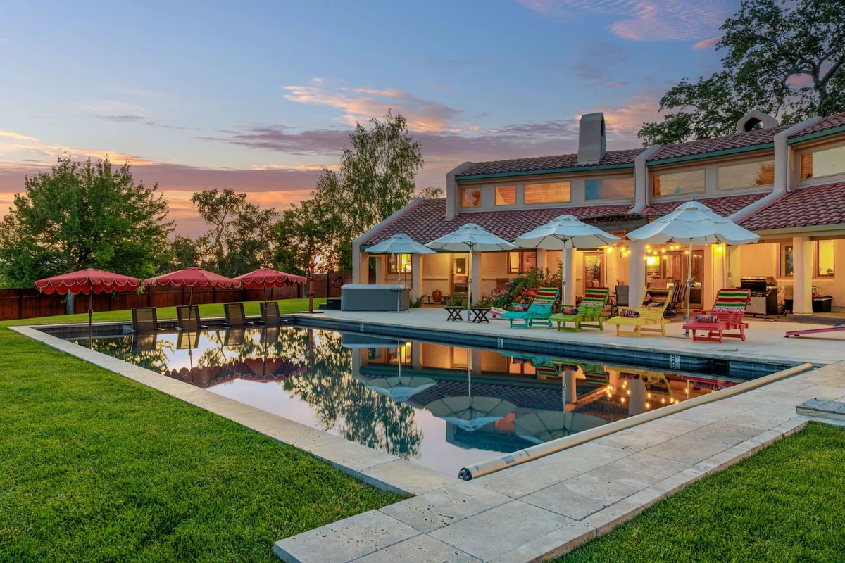 Spacious home, Sleeps 12, Spa, Pool, EV, Stunning! #19