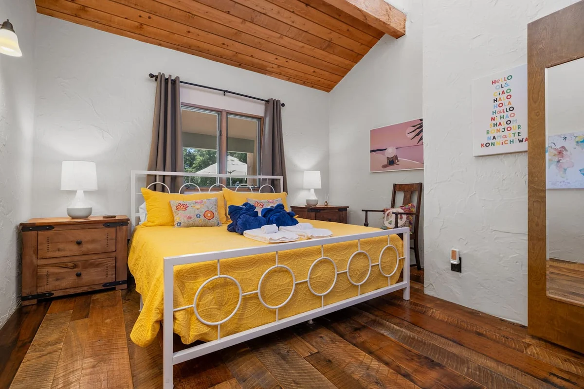 Spacious home, Sleeps 12, Spa, Pool, EV, Stunning! #111