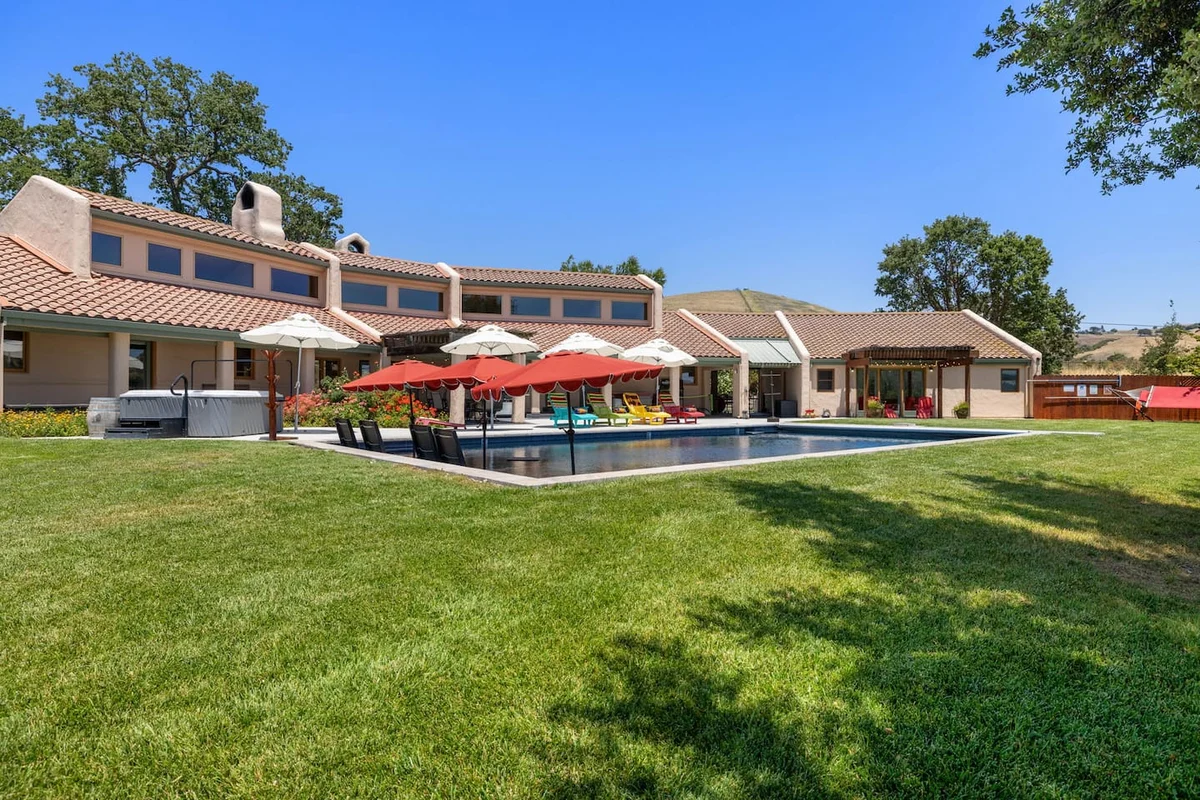 Spacious home, Sleeps 12, Spa, Pool, EV, Stunning! #78