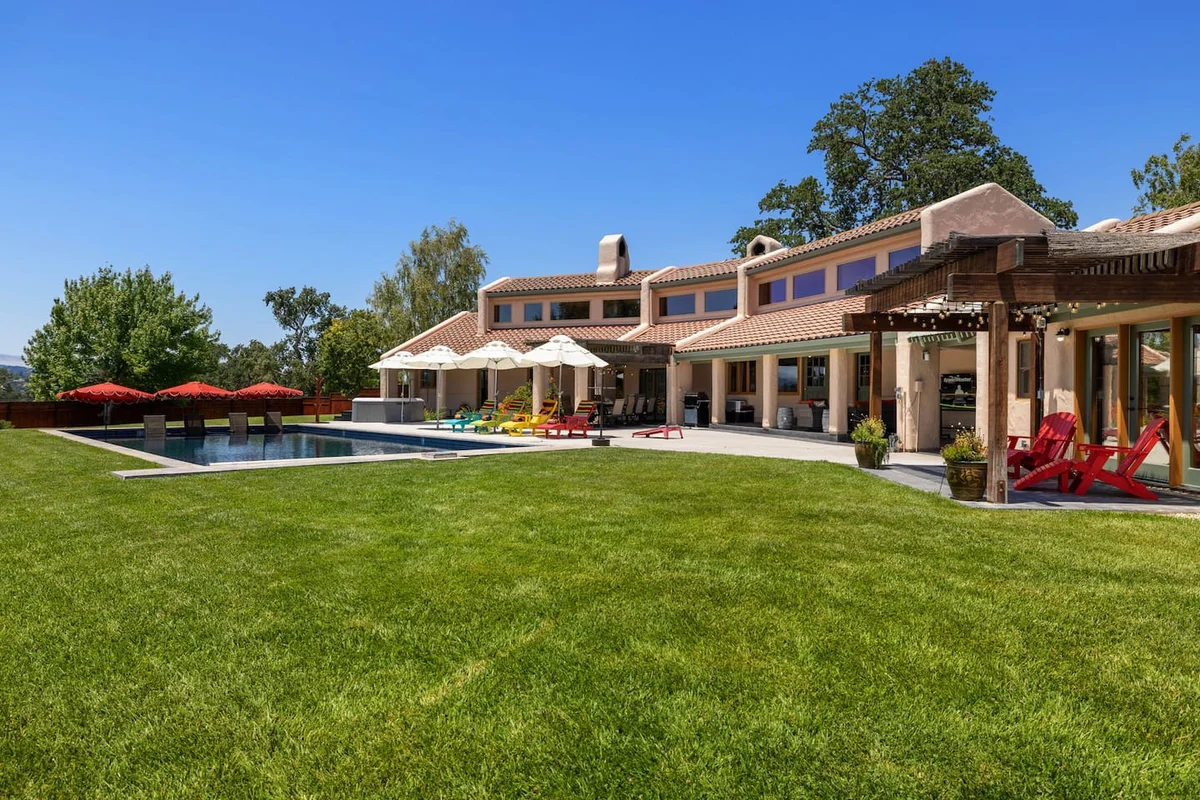 Spacious home, Sleeps 12, Spa, Pool, EV, Stunning! #98