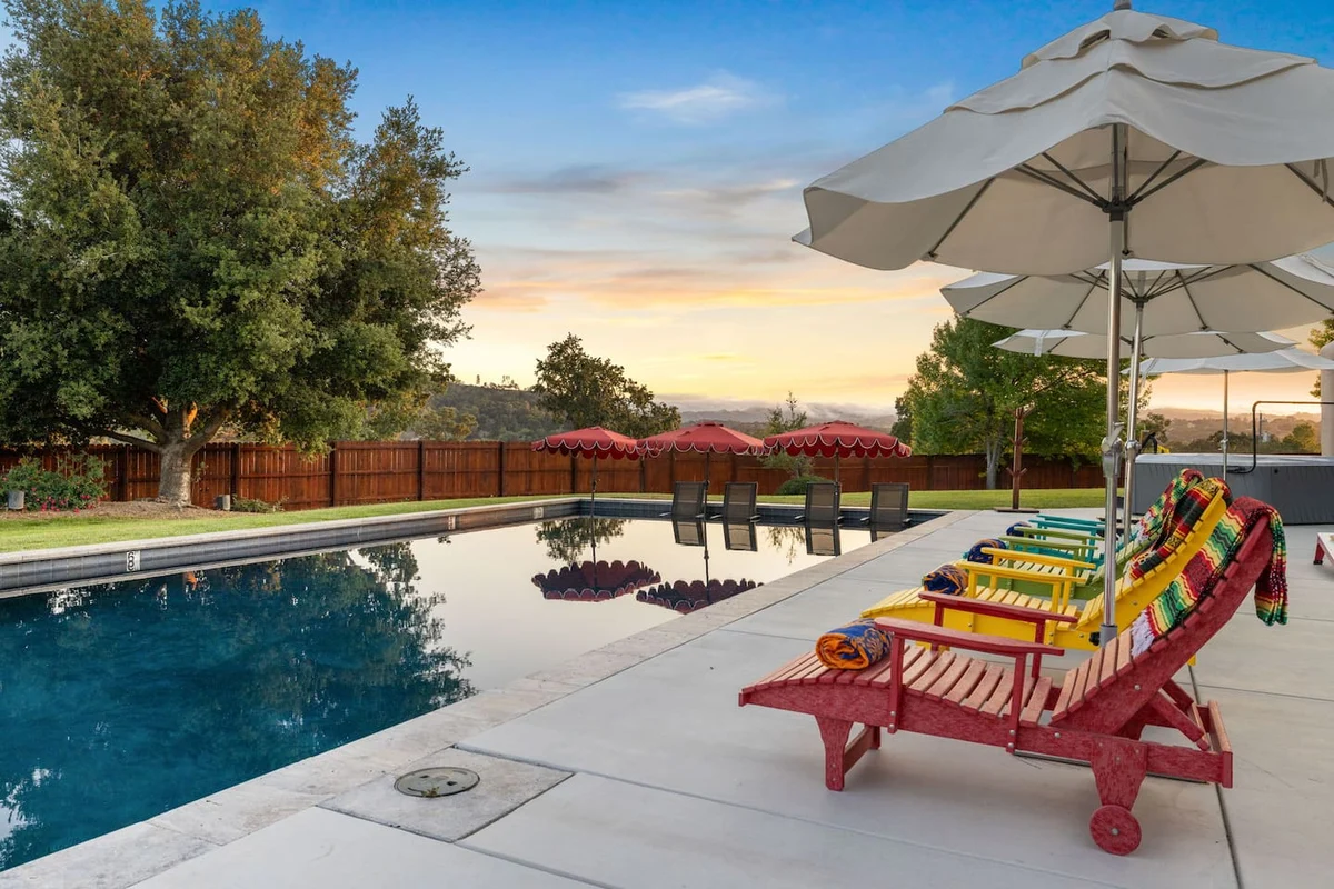 Spacious home, Sleeps 12, Spa, Pool, EV, Stunning! #101