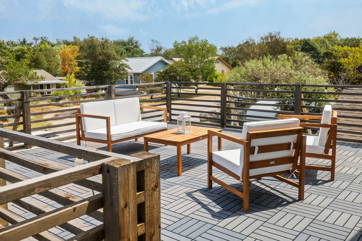 Luxury New Build Huge Walk-Out Balcony property photo 2