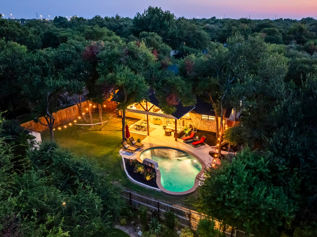 Home in Round Rock property photo 5
