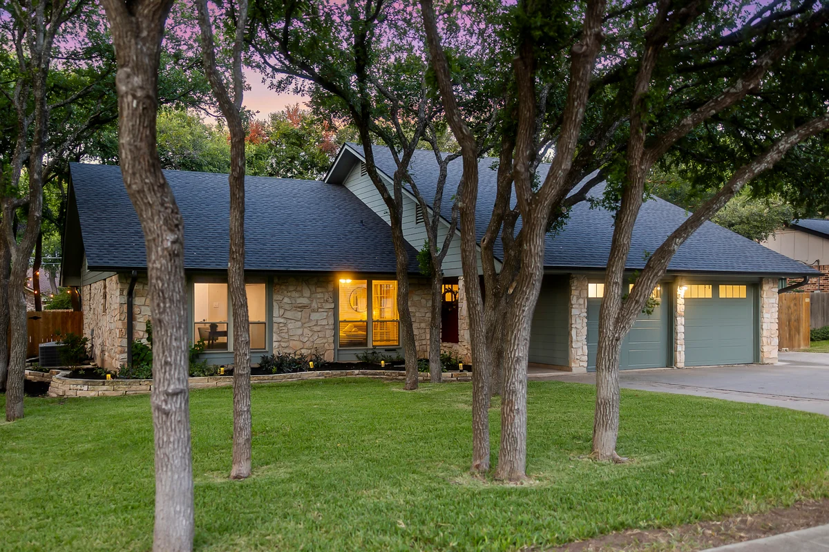 Home in Round Rock property photo 3