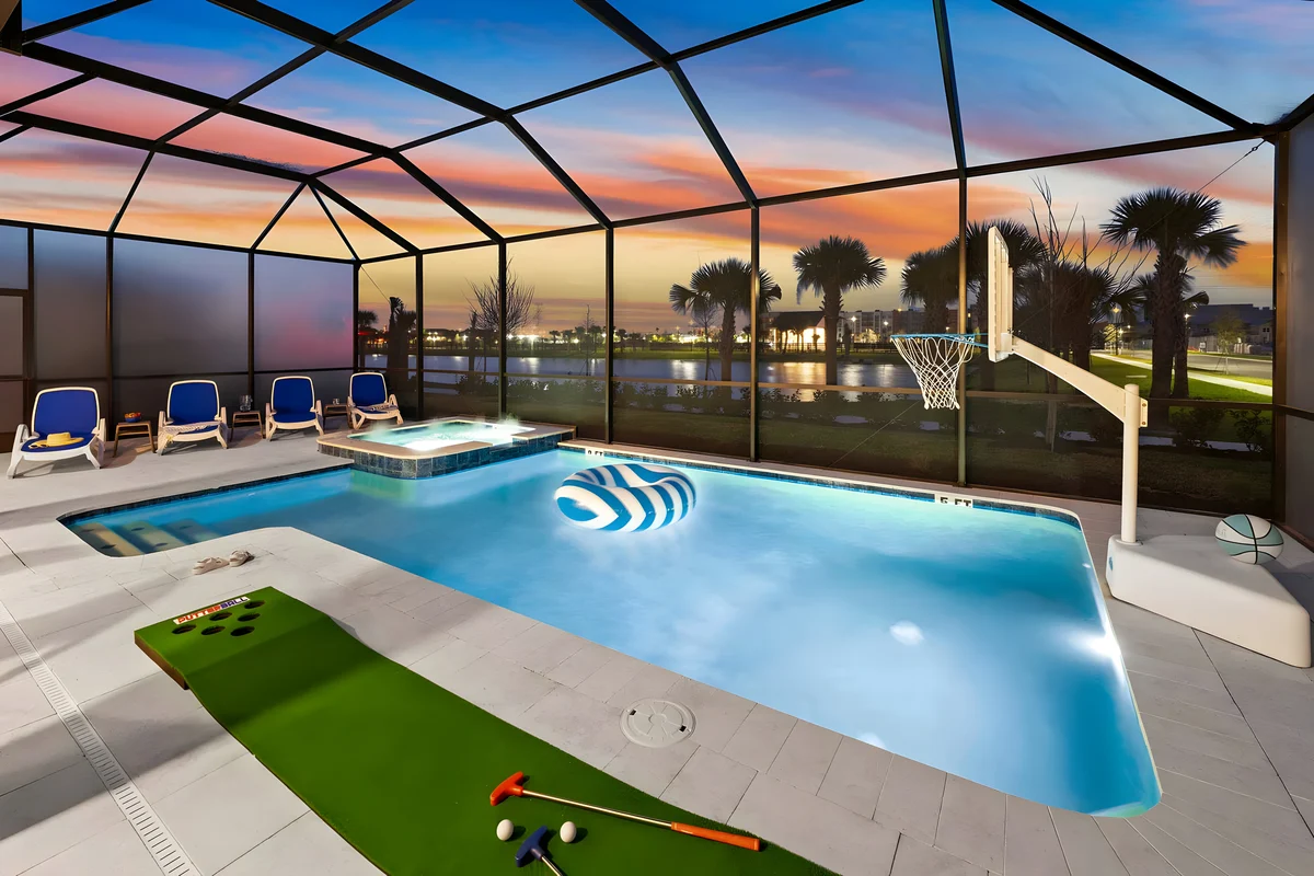 Wander Orlando Skylight