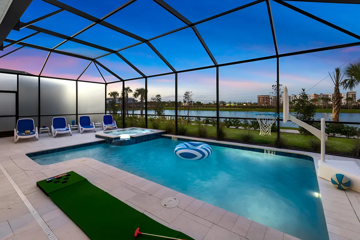 VOR5539AA: 9 Bed, Candy Land, Gamer's Paradise, Theater