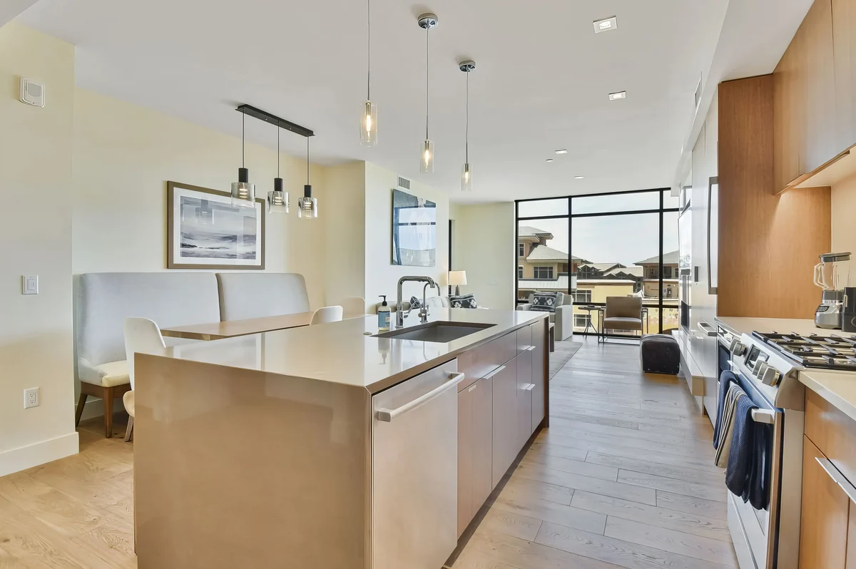 Wander Park City Velvet