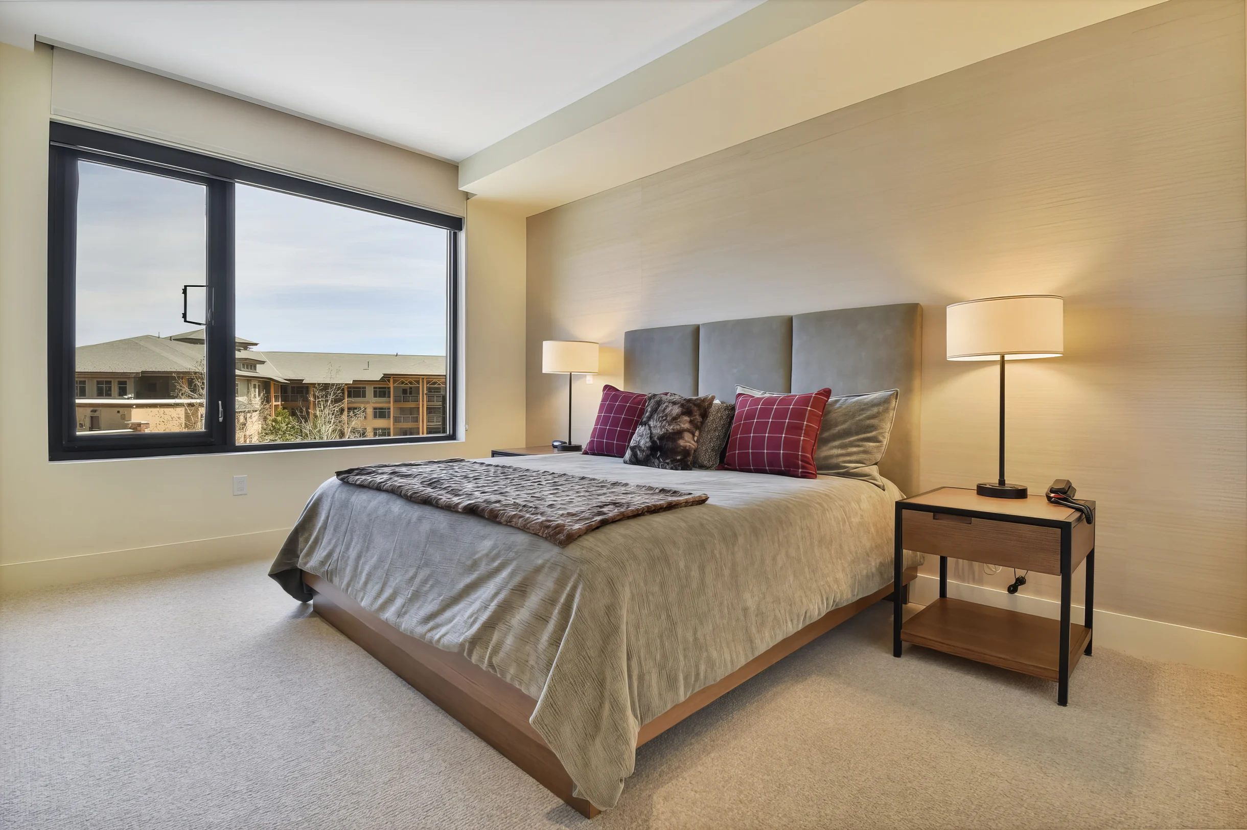 Wander Park City Velvet #25