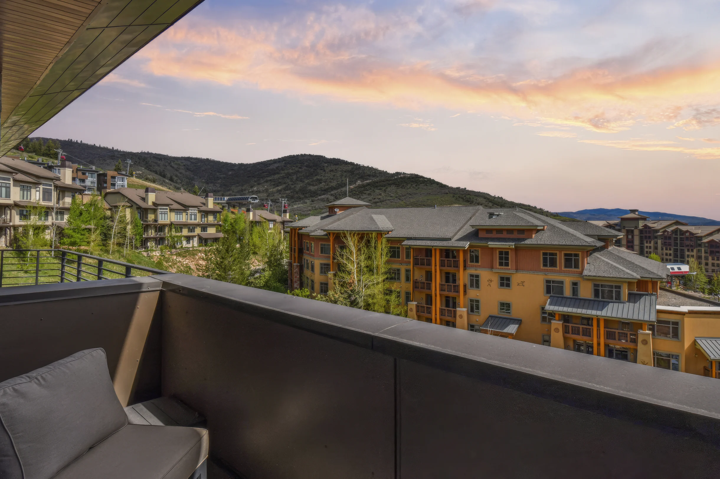 Wander Park City Halo #5