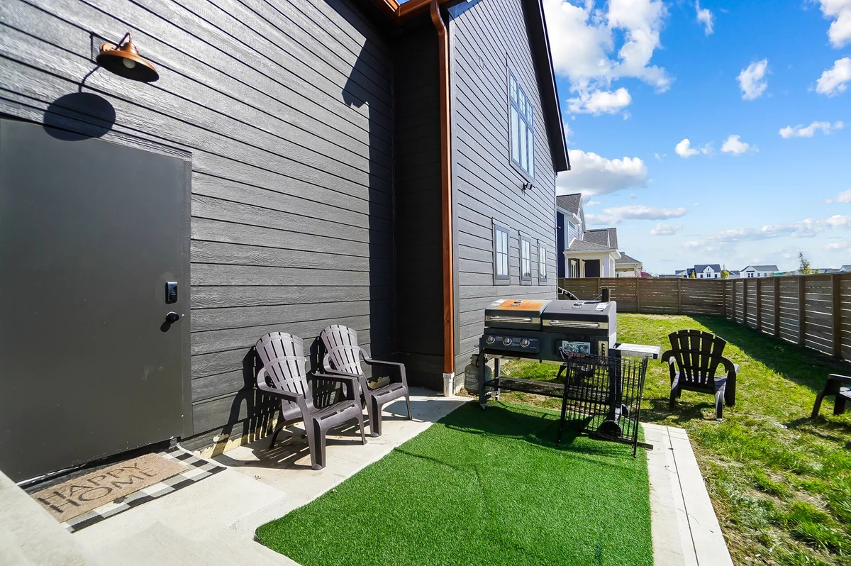 Wander Lewis Center Modern #5