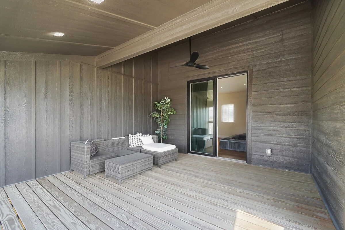 Wander Lewis Center Modern