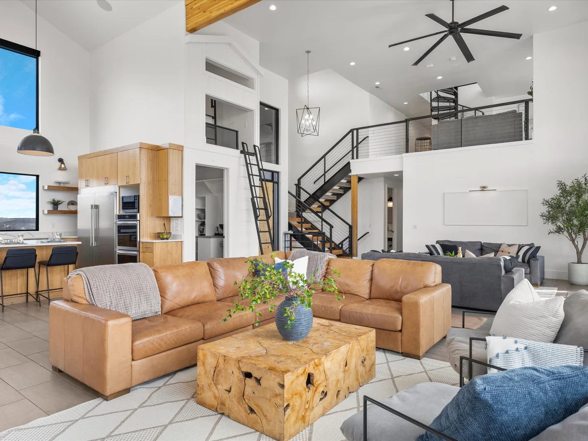 Skybridge Main house + Owner's Condo #43