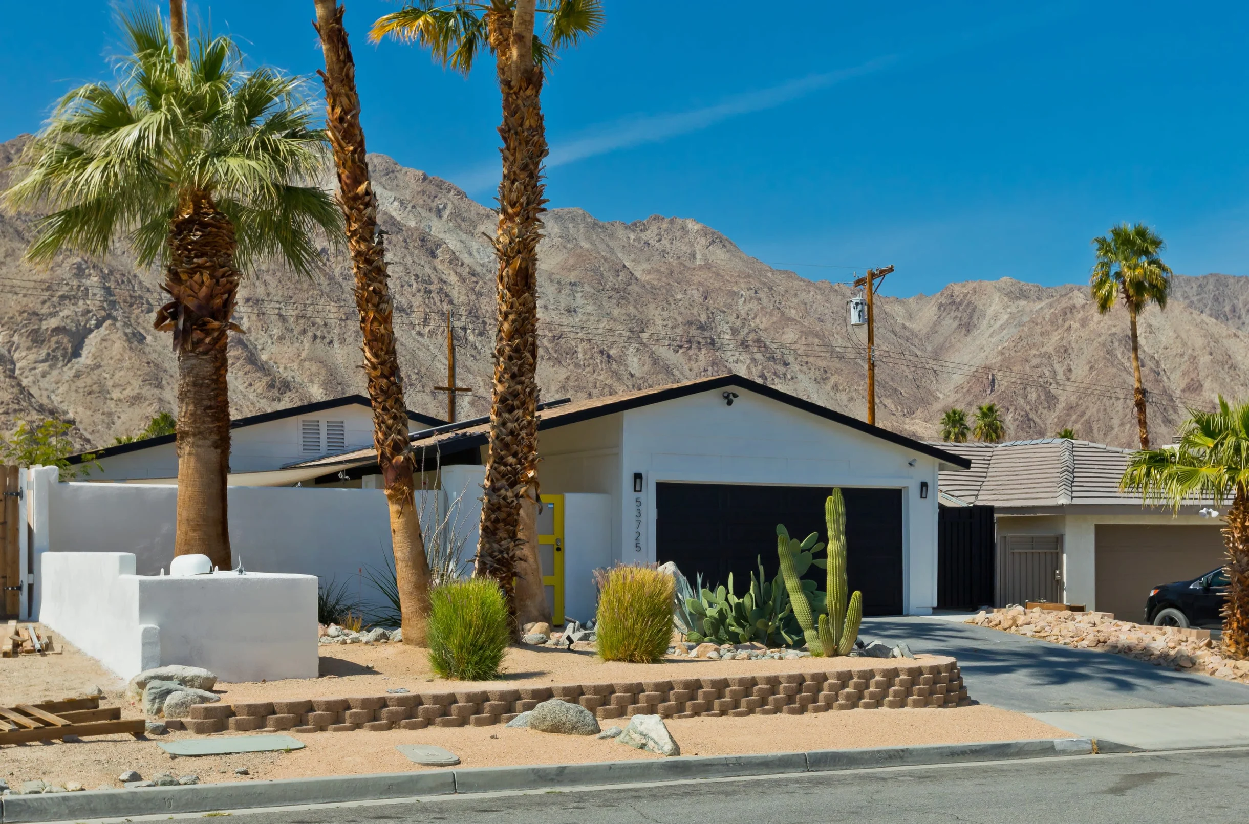 Home in La Quinta property photo 1