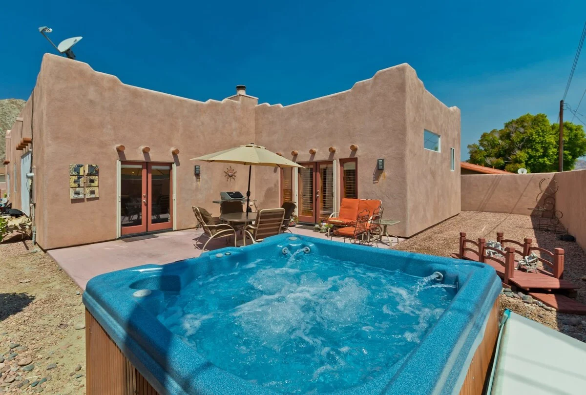 Home in La Quinta property photo 2