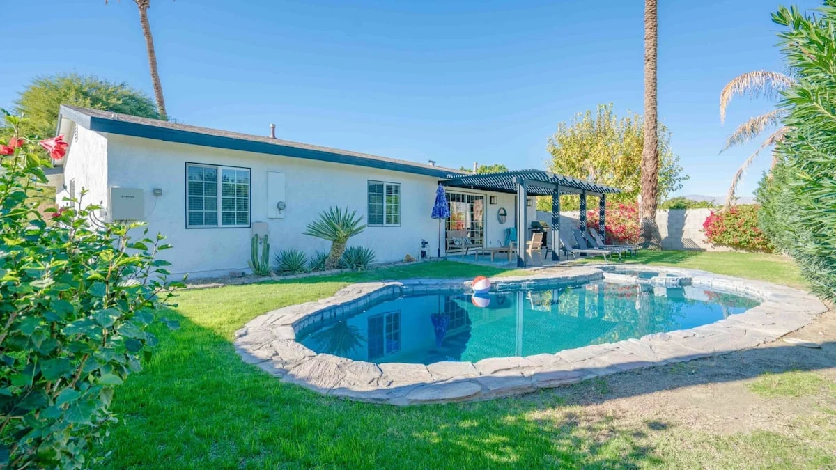 Home in Indio property photo 2