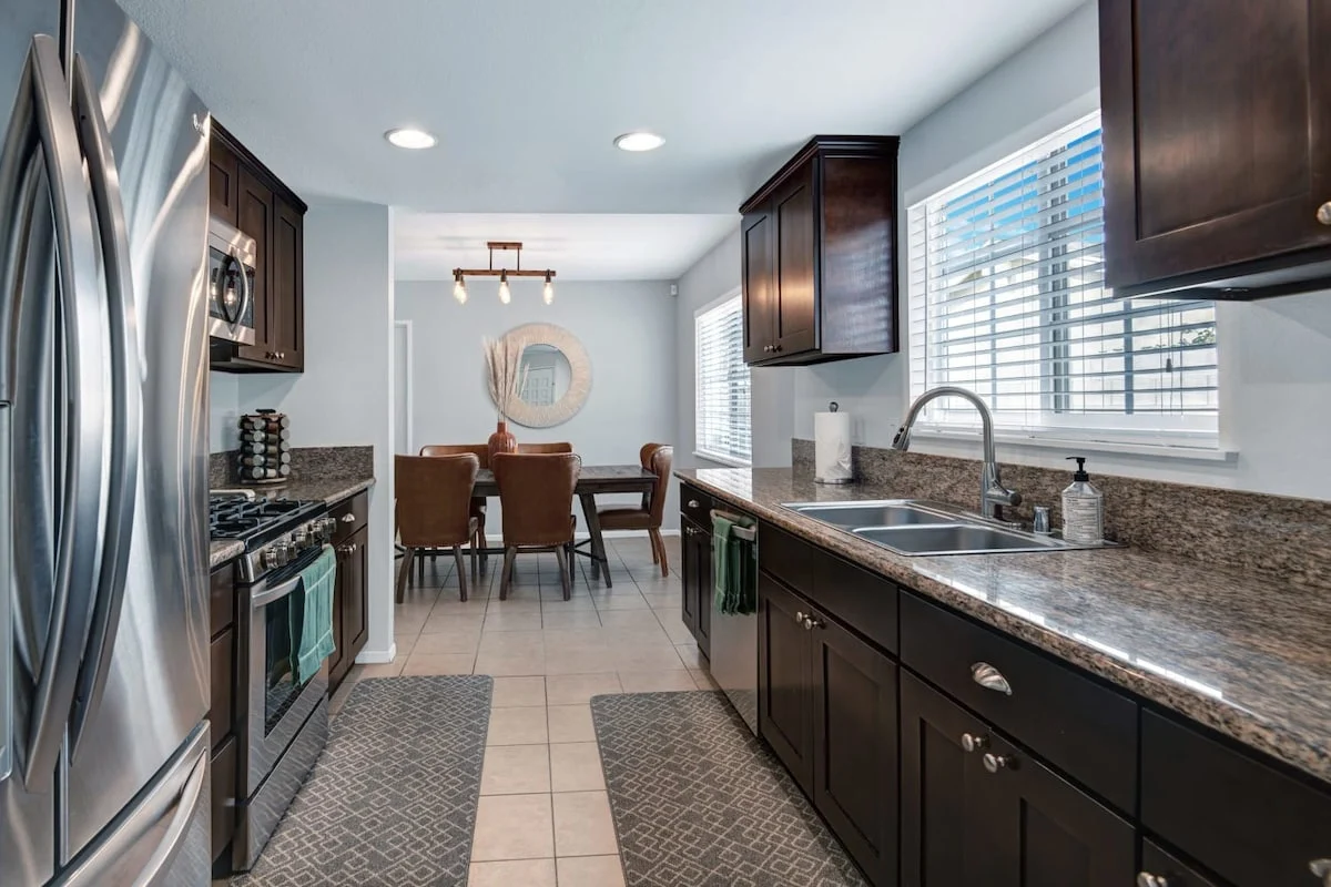 Home in Indio property photo 4