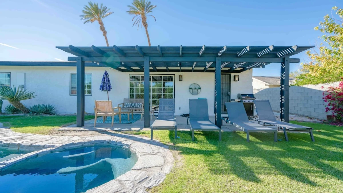 Home in Indio property photo 5