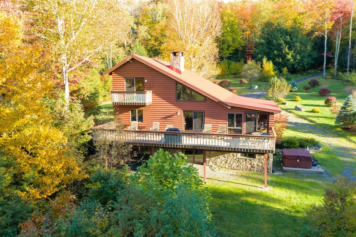 Cozy 6BR Catskills Getaway with Hot Tub #39